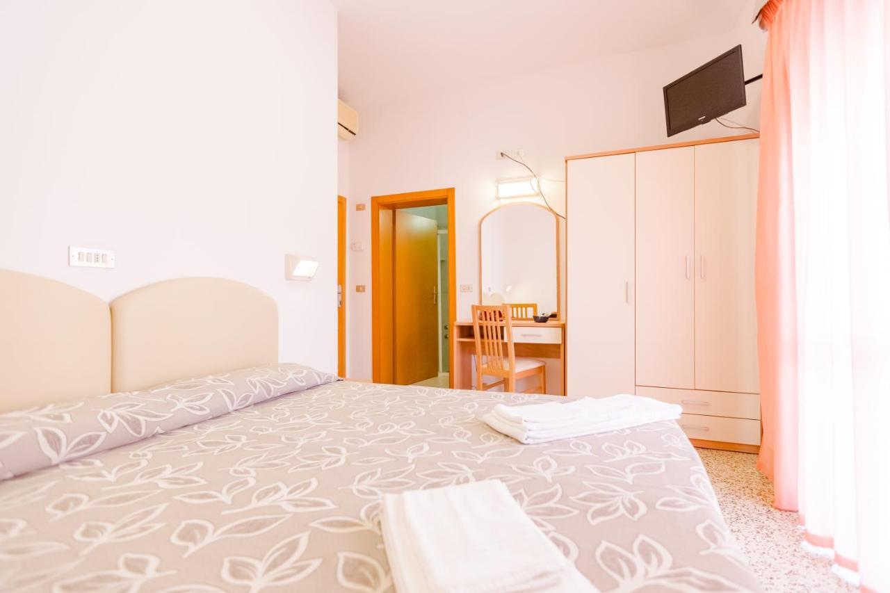 Hotel Bagli Rimini Bagian luar foto